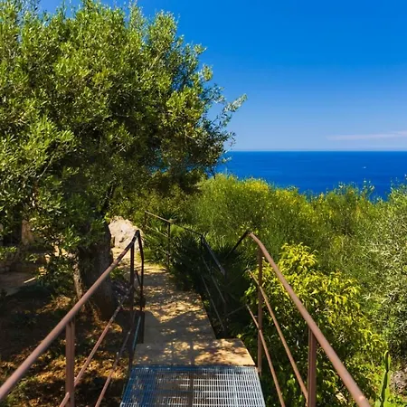 Arte Mare Blu Villa *